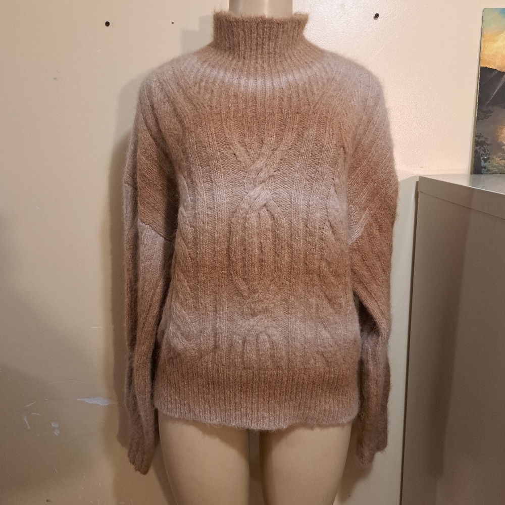 Banana Republic Italian yarn sweater M